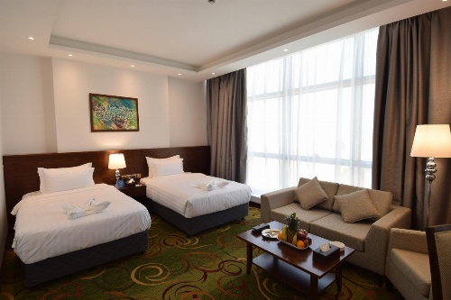 Zaha Al Munawara Hotel image 11