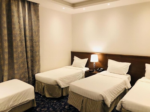 Zaha Al Munawara Hotel image 41