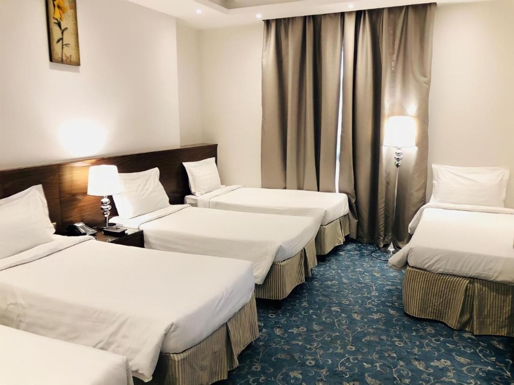 Zaha Al Munawara Hotel